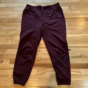 Lululemon License to Train Jogger - XL - Maroon